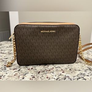 Michael Kors Jet Set Logo Crossbody Bag